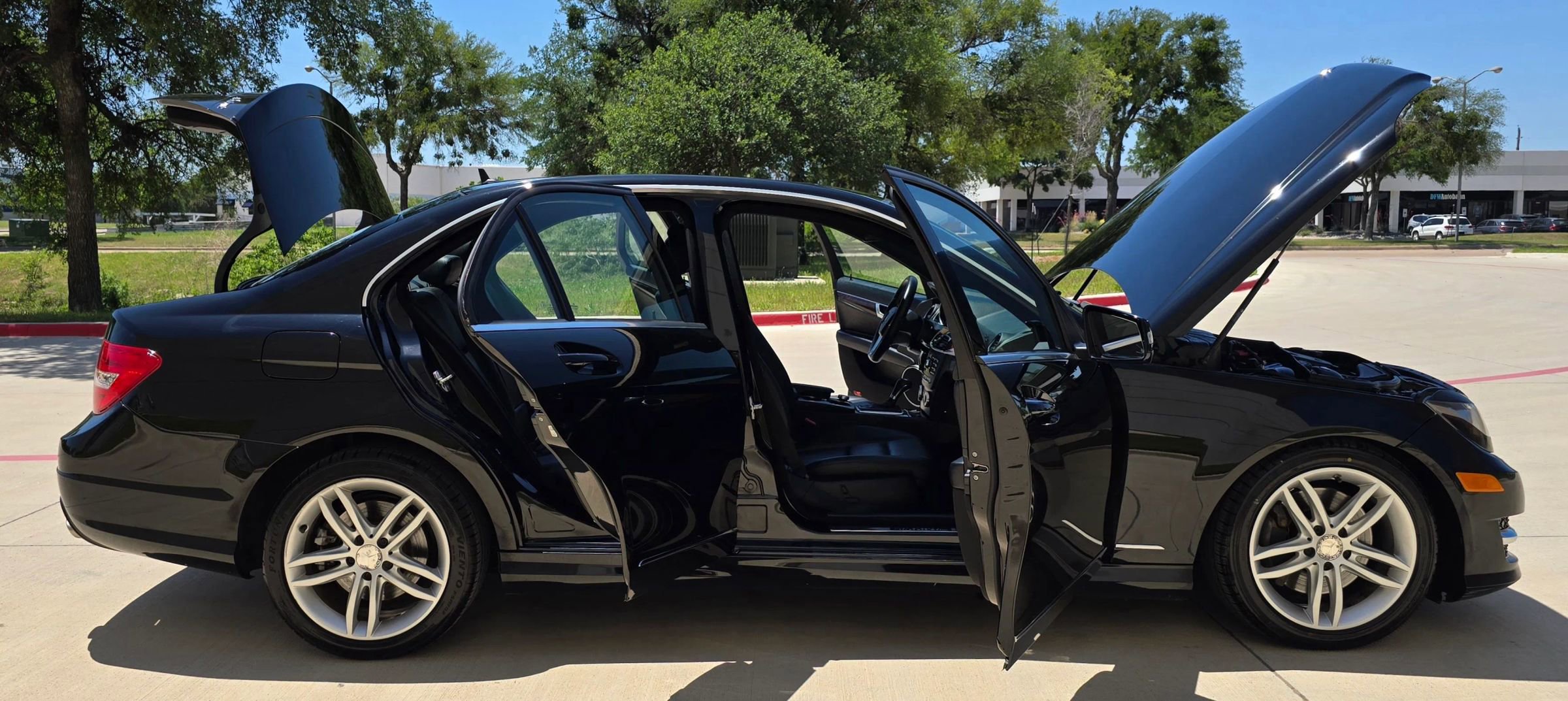 Used 2013 Mercedes-Benz C 300 4MATIC Sedan image 12