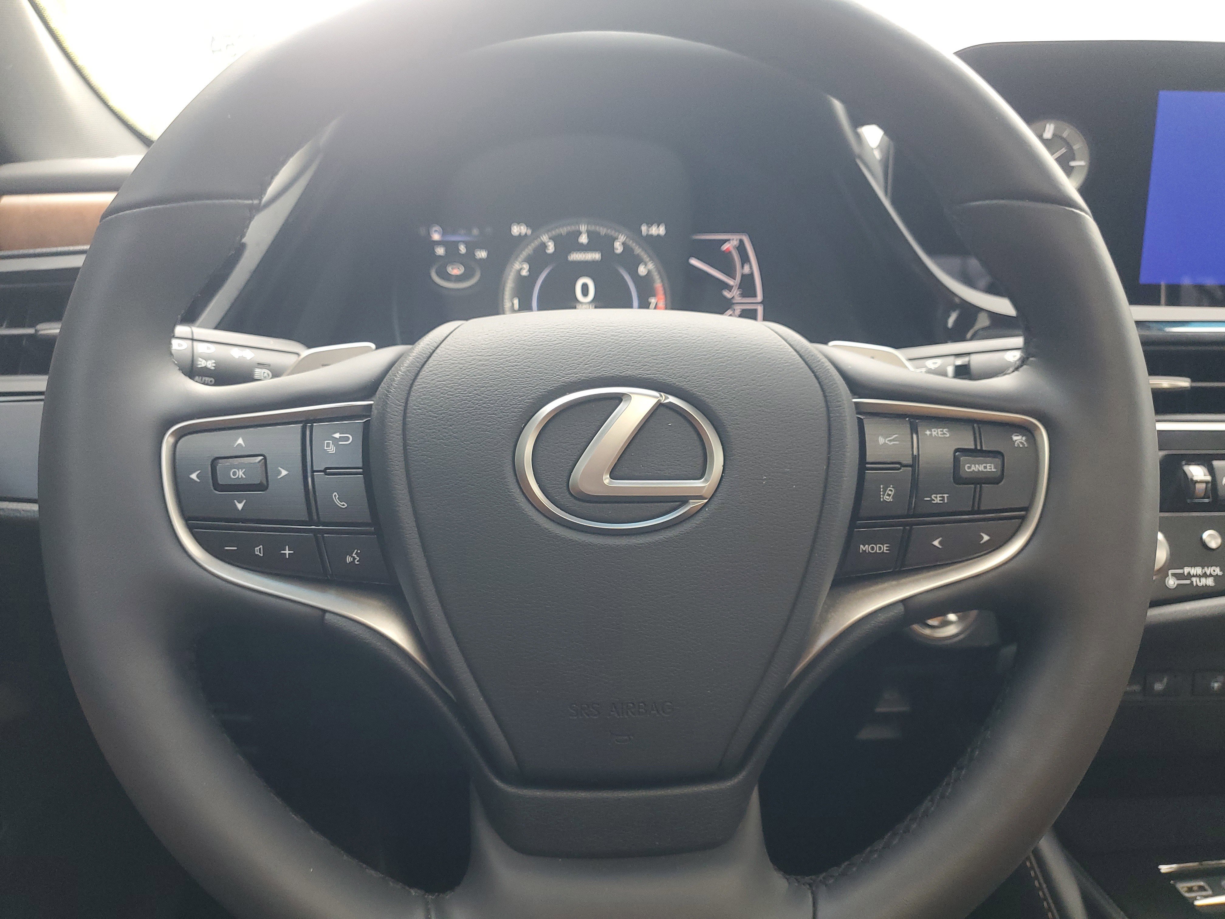 Used 2024 Lexus ES 350 w/ Premium Package image 21