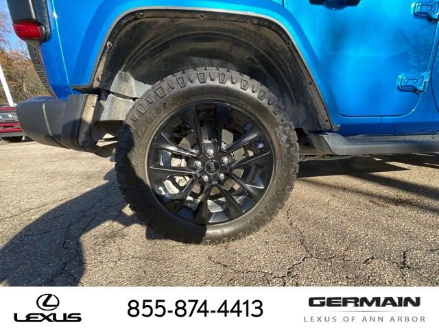 Used 2021 Jeep Wrangler Unlimited Sahara w/ Dual Top Group image 22