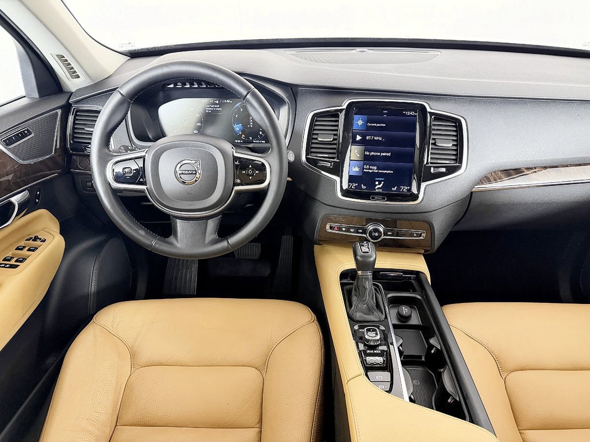 Used 2016 Volvo XC90 T6 Momentum w/ Momentum Plus Package AWD/4WD image 53