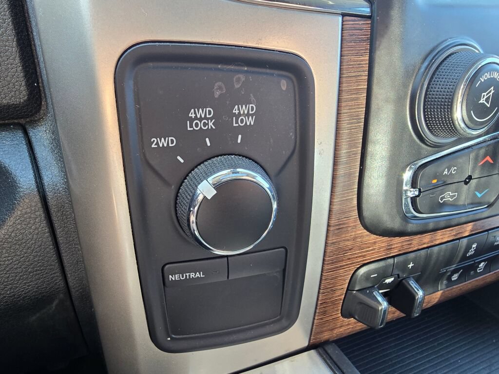 Used 2018 RAM 3500 Laramie AWD/4WD image 9