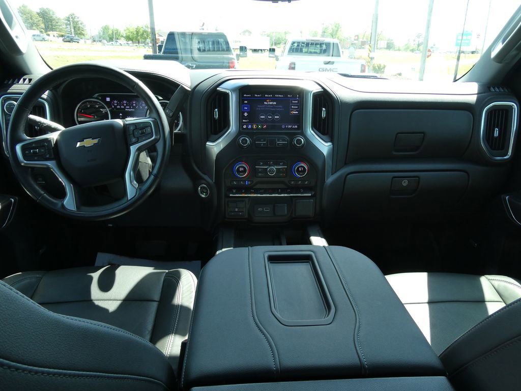Certified 2020 Chevrolet Silverado 3500 LTZ w/ LTZ Premium Package image 21