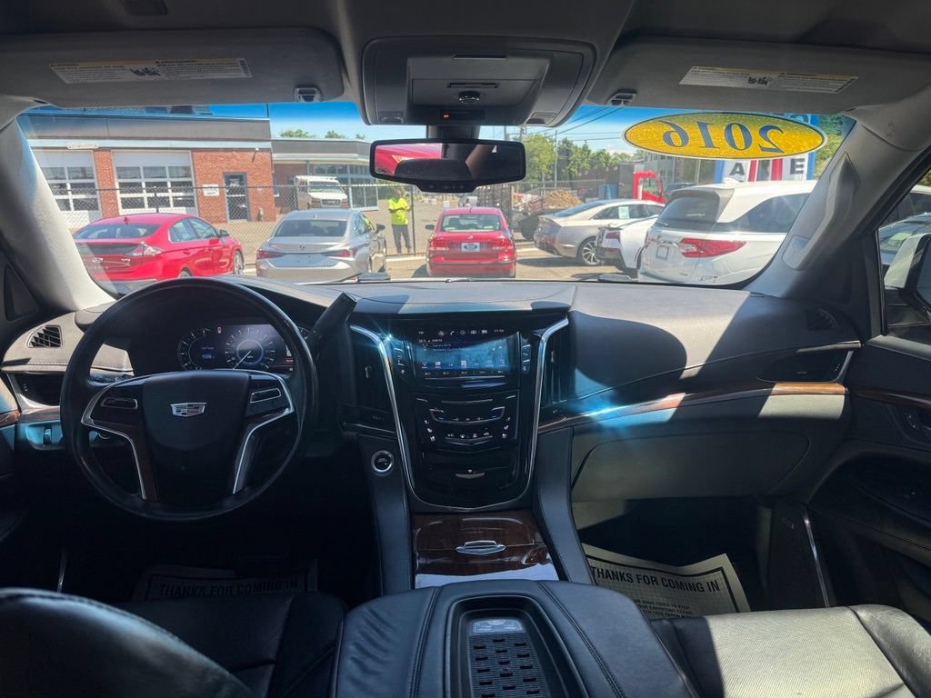 Used 2016 Cadillac Escalade 4WD image 28