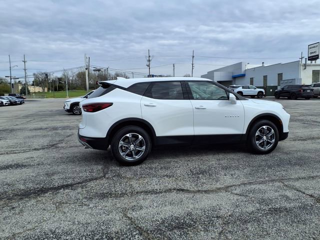 Used 2025 Chevrolet Blazer LT AWD/4WD image 15