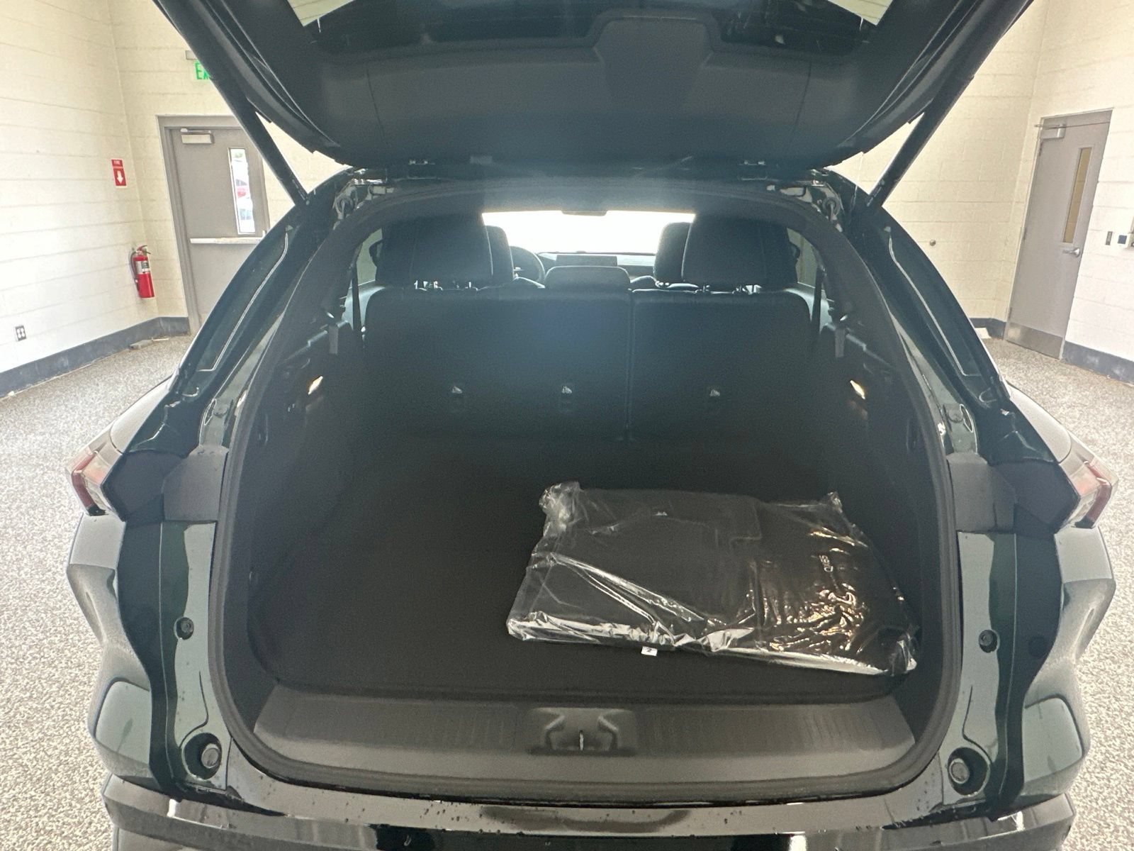 New 2027 INFINITI QX65 Sport w/ Cargo Package AWD/4WD image 11