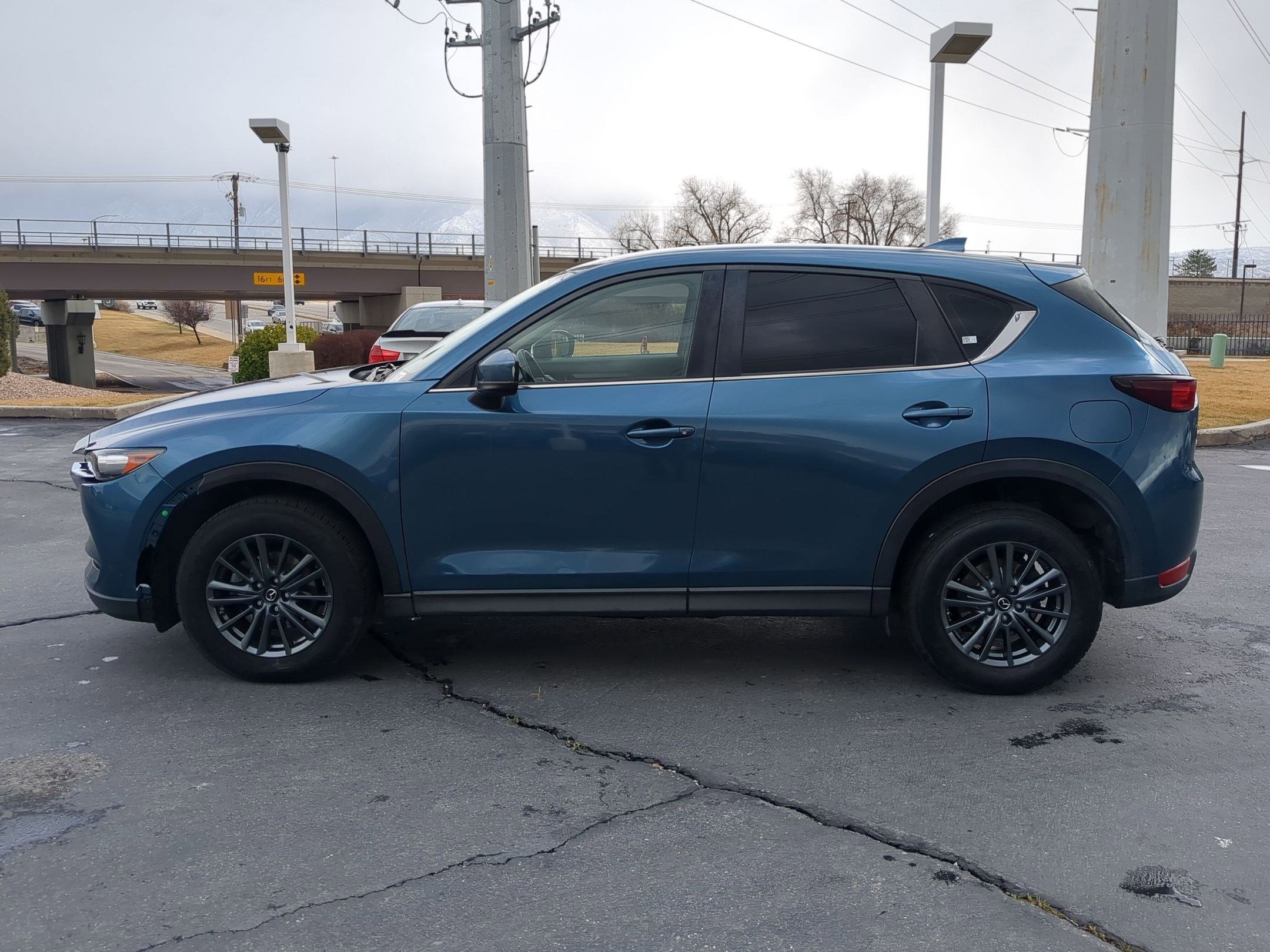 Used 2019 MAZDA CX-5 Sport image 2
