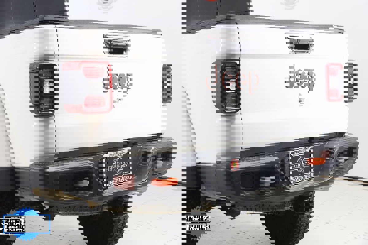 Used 2023 Jeep Gladiator Mojave w/ Cold Weather Group image 21