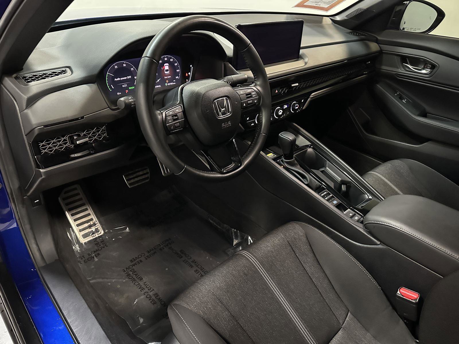 Used 2025 Honda Accord Sport image 24