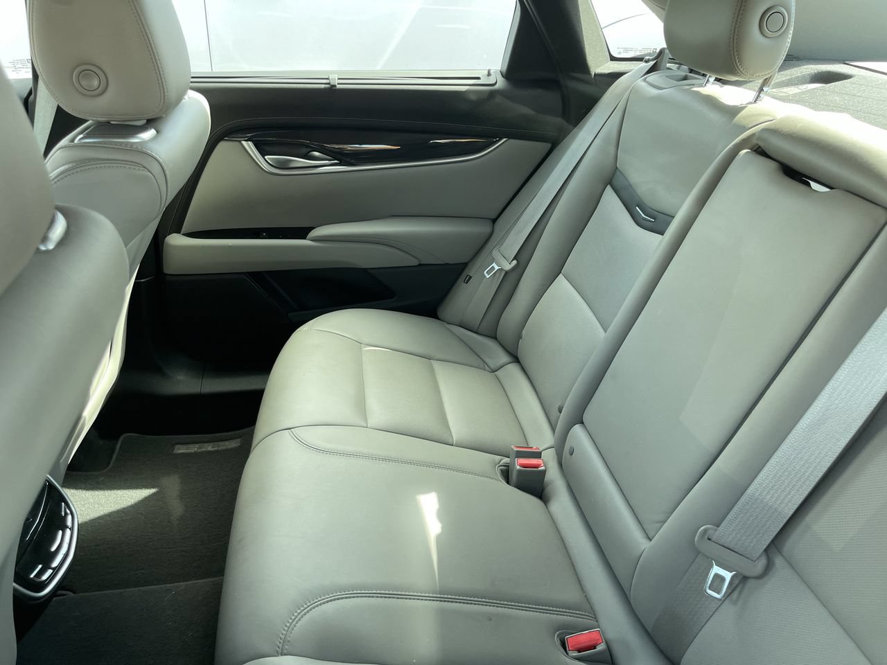 Used 2016 Cadillac XTS Premium AWD/4WD image 9