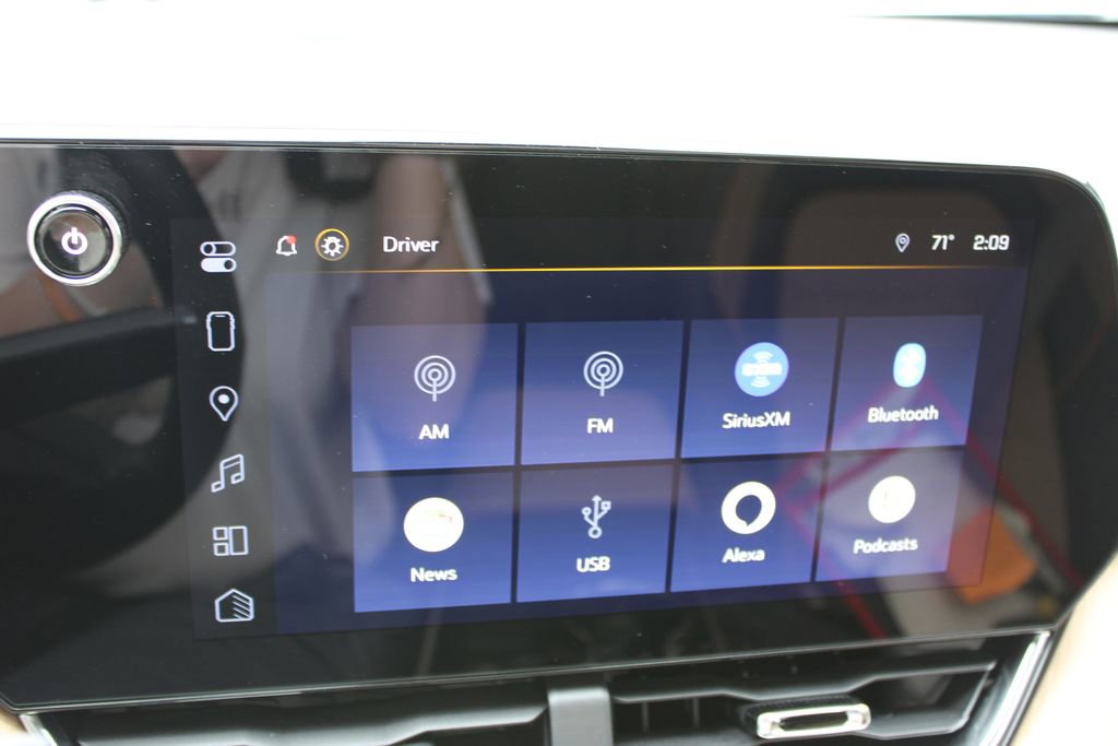 Used 2025 Chevrolet Equinox ACTIV w/ Safety and Technology Package image 49