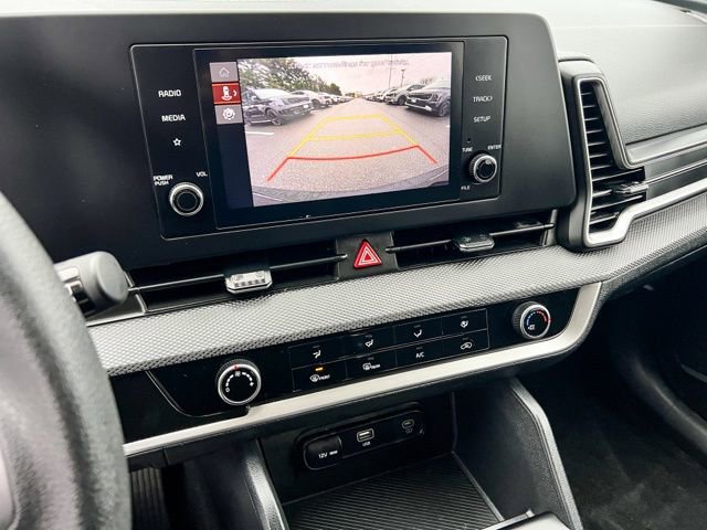 Certified 2024 Kia Sportage LX image 24