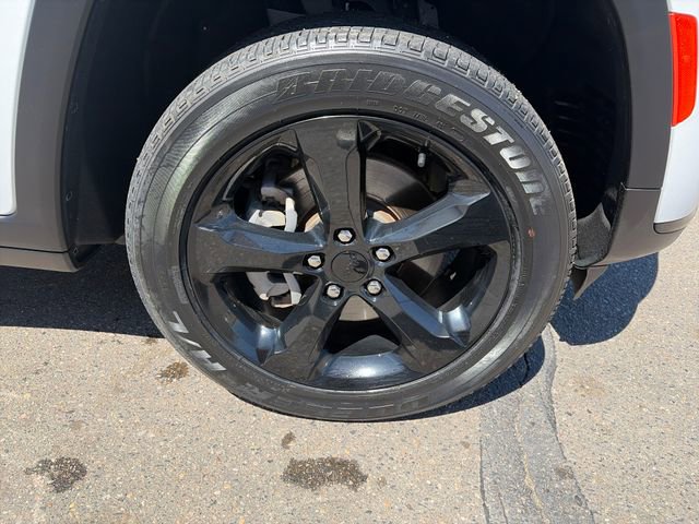 Used 2023 Jeep Grand Cherokee L Laredo AWD/4WD image 15