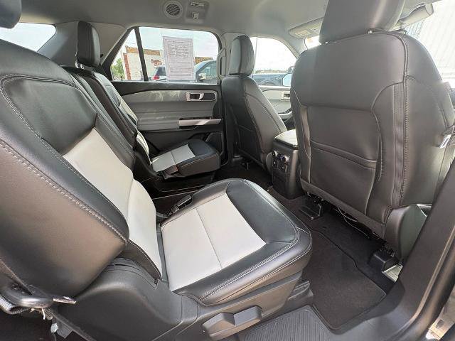 Certified 2024 Ford Explorer XLT w/ Equipment Group 202A AWD/4WD image 12