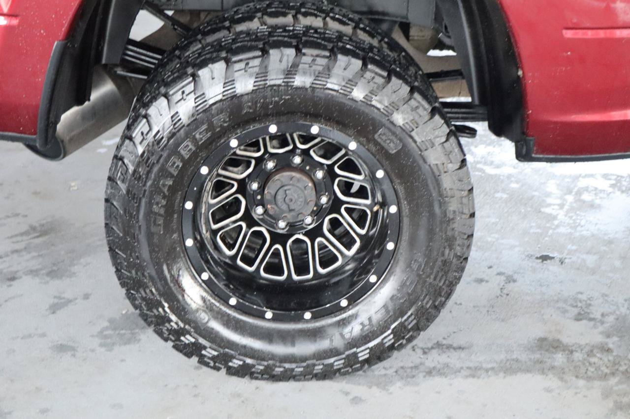 Used 2017 RAM 3500 Tradesman w/ Chrome Appearance Group AWD/4WD image 5