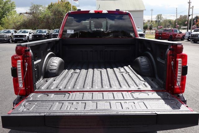 New 2026 Ford F350 Lariat w/ Black Appearance Package image 21