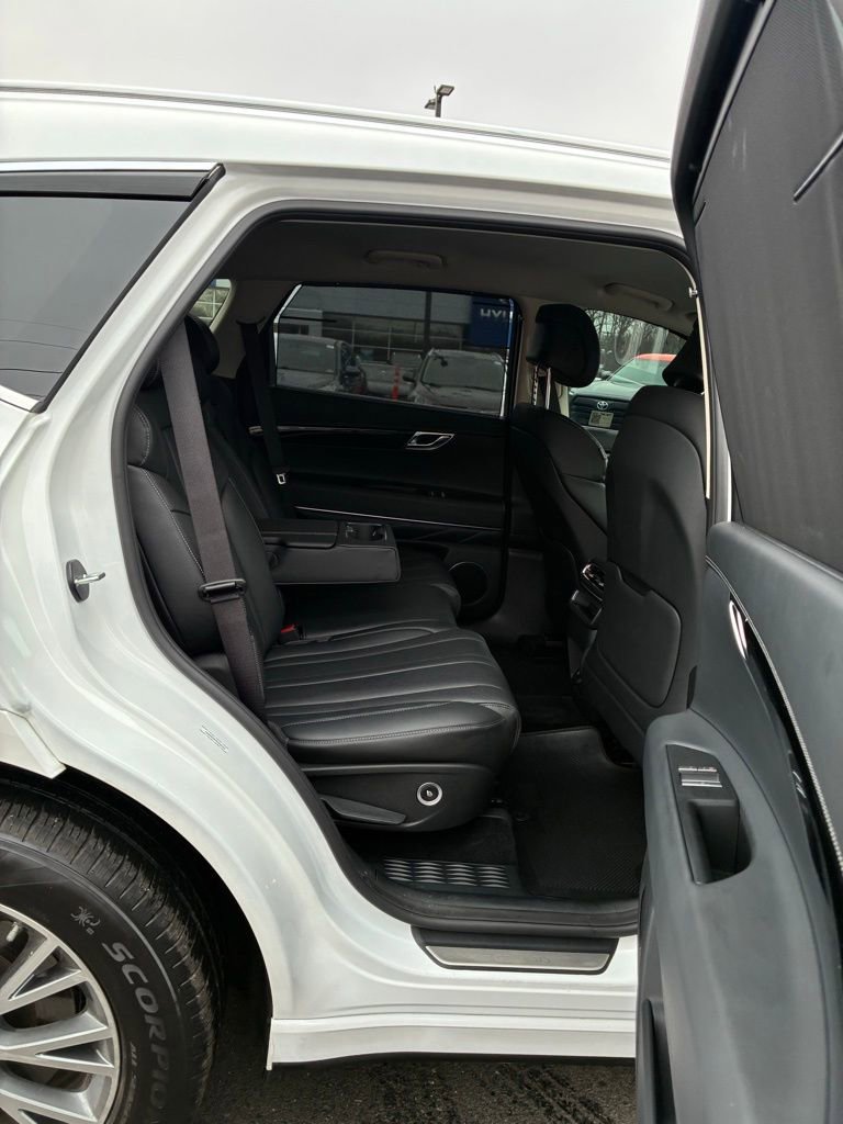 Used 2025 Genesis GV80 2.5T image 23