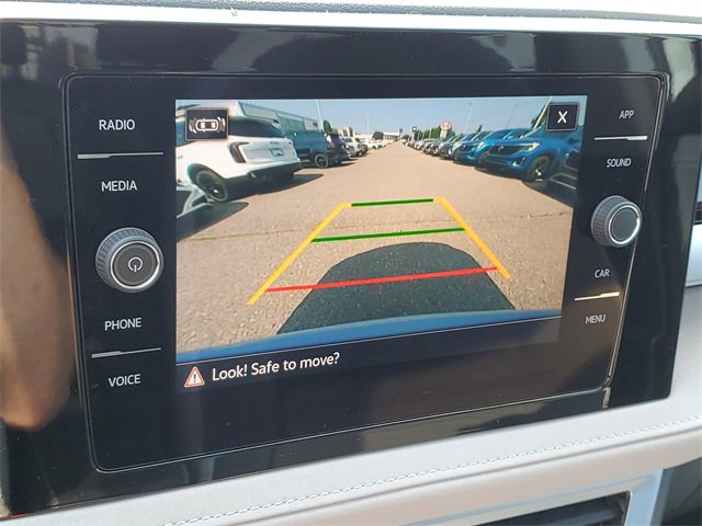 New 2025 Volkswagen Taos SE image 27