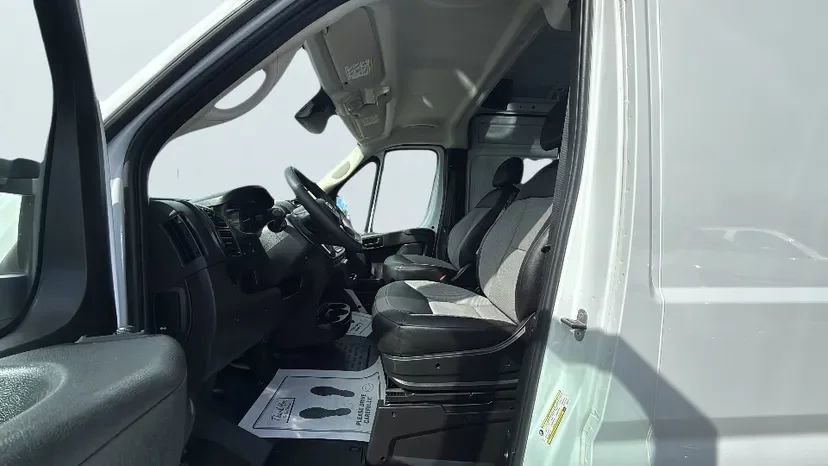 Used 2025 RAM ProMaster 2500 w/ Convenience Group image 13