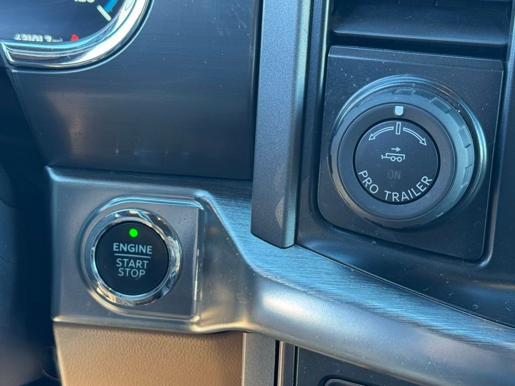 Used 2022 Ford F150 Lariat w/ Max Trailer Tow Package image 31