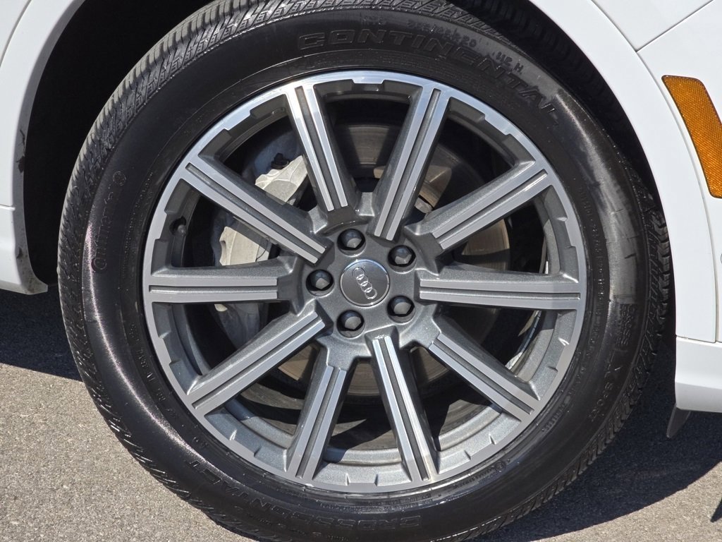 Used 2019 Audi Q7 3.0T Prestige image 17