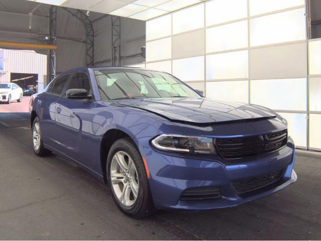 Used 2023 Dodge Charger SXT image 4