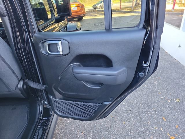 Used 2025 Jeep Gladiator Sport image 31