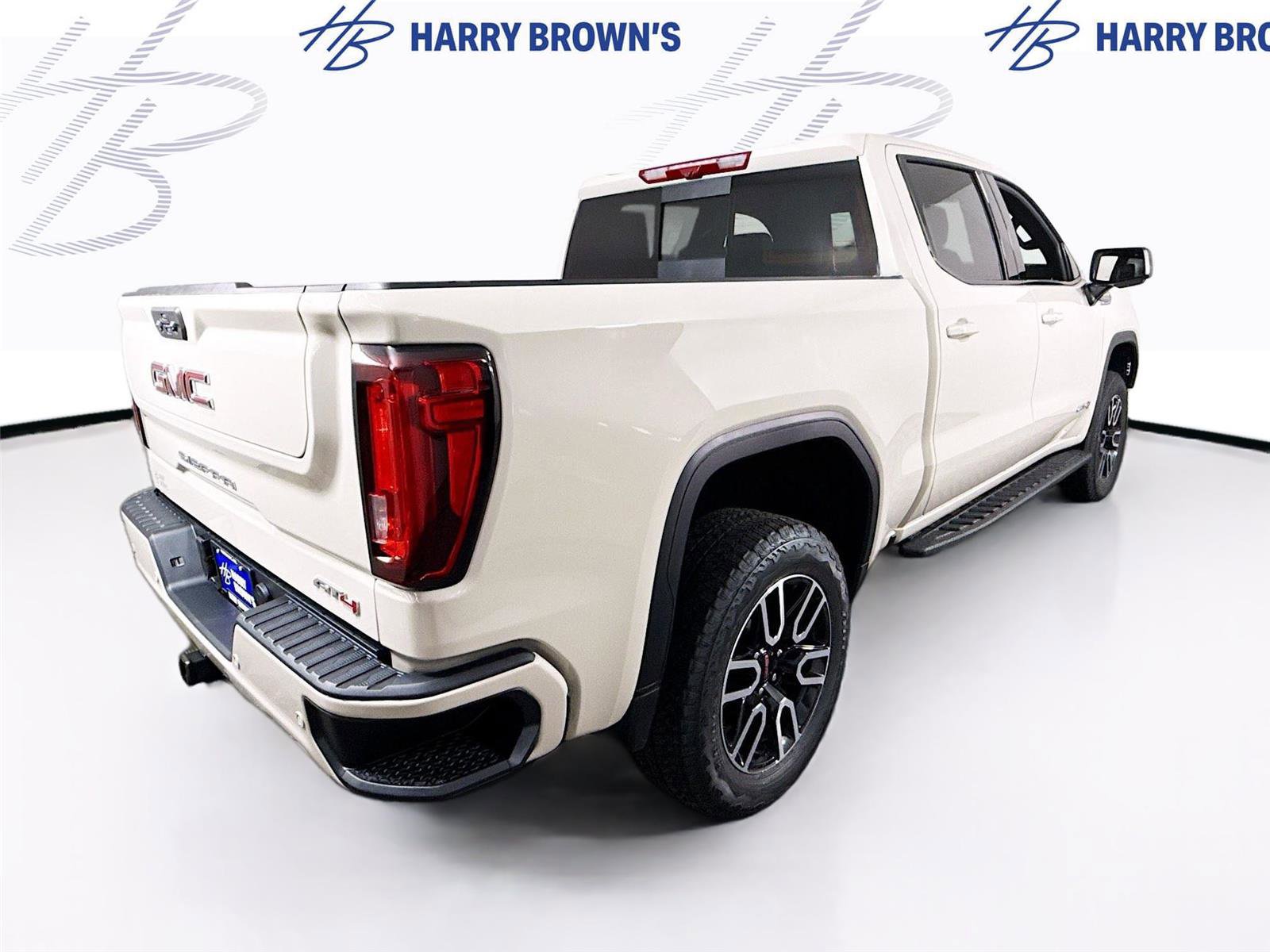 New 2026 GMC Sierra 1500 AT4 w/ AT4 Premium Package AWD/4WD image 32