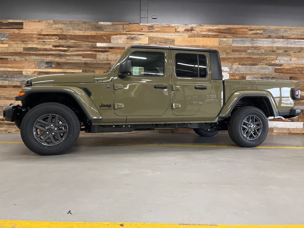 New 2026 Jeep Gladiator Sport AWD/4WD image 41