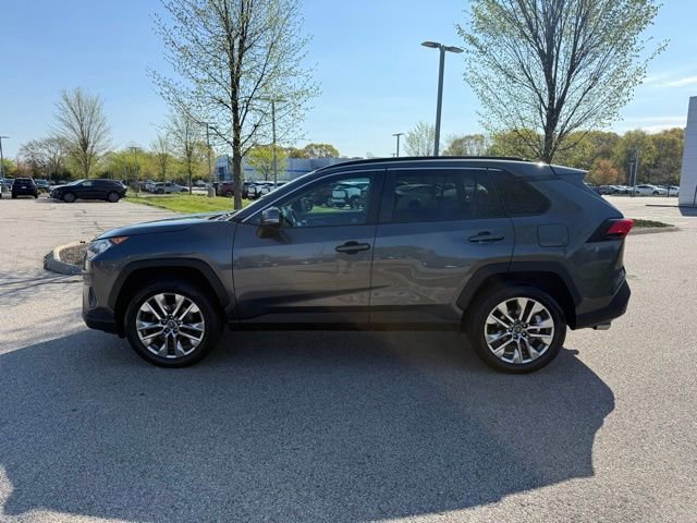 Used 2019 Toyota RAV4 XLE Premium w/ Cold Weather Package AWD/4WD image 8