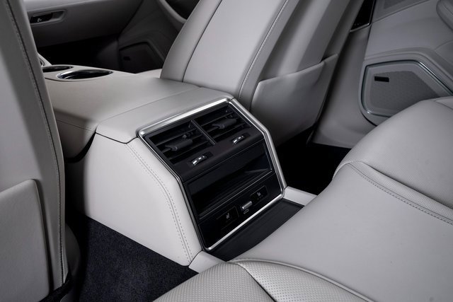 Used 2023 Porsche Panamera Turbo S image 26