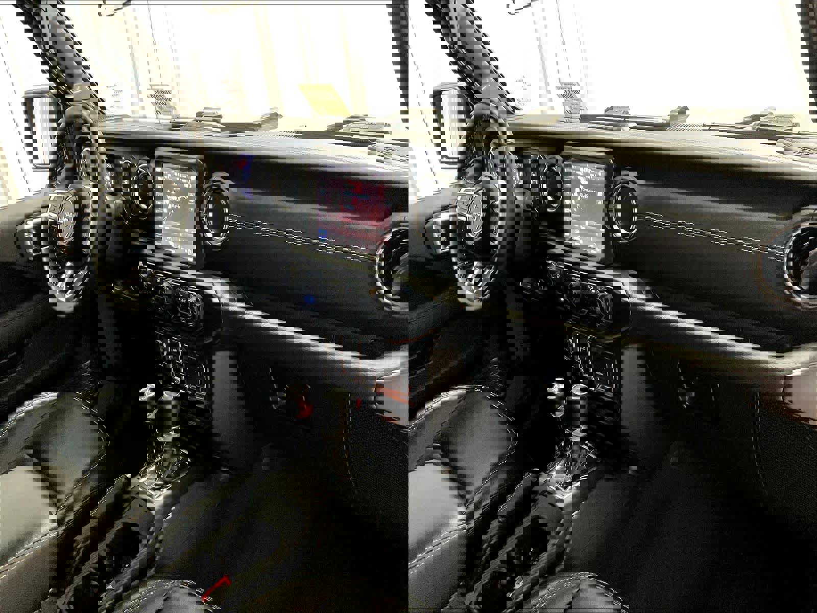 Used 2023 Jeep Wrangler Sahara w/ Cold Weather Group image 14