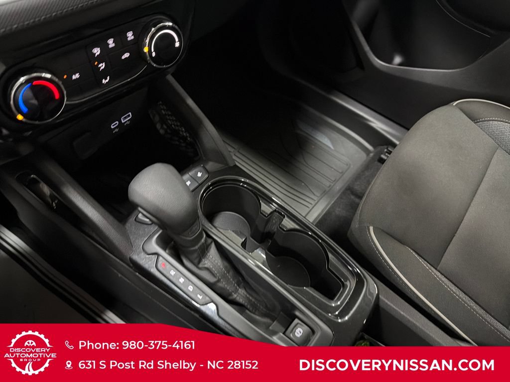 Used 2024 Chevrolet TrailBlazer LT w/ Driver Confidence Package FWD image 23
