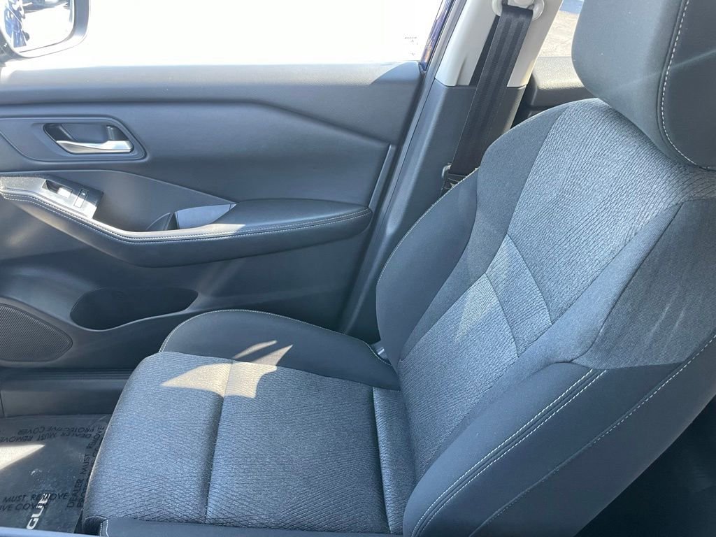 Used 2024 Nissan Rogue SV FWD image 19