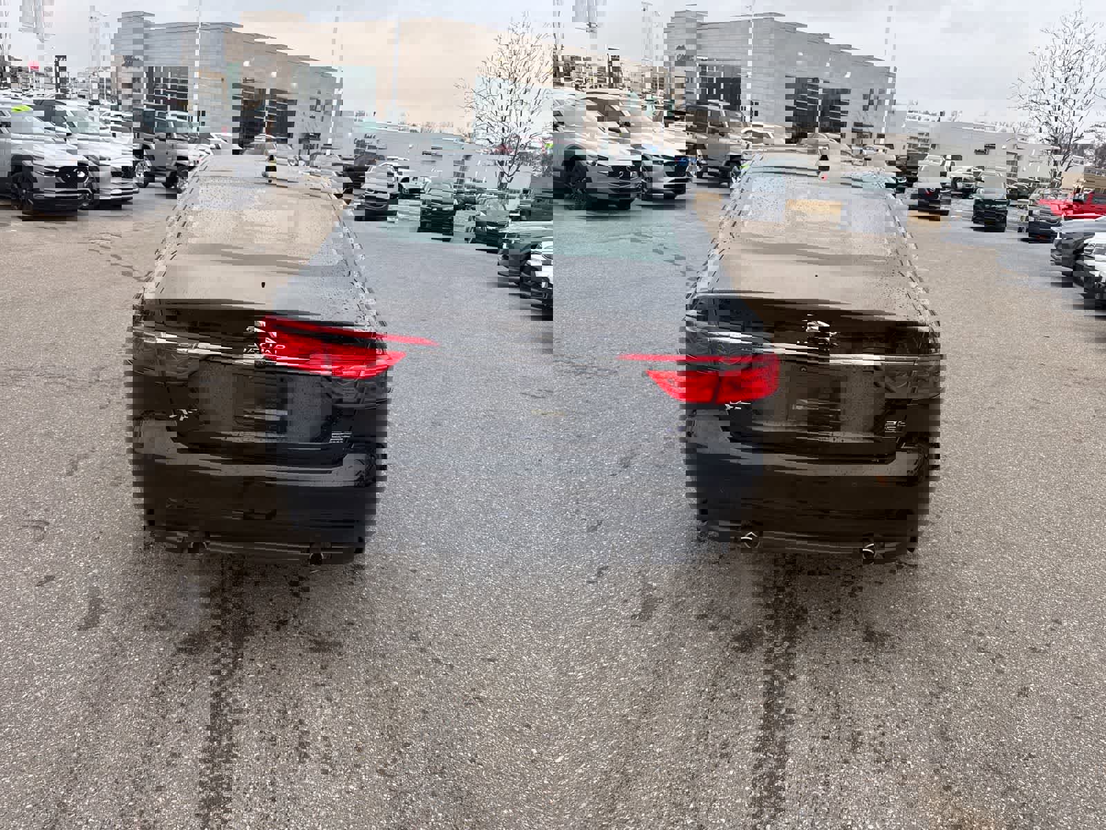 Used 2020 Jaguar XF Prestige image 6