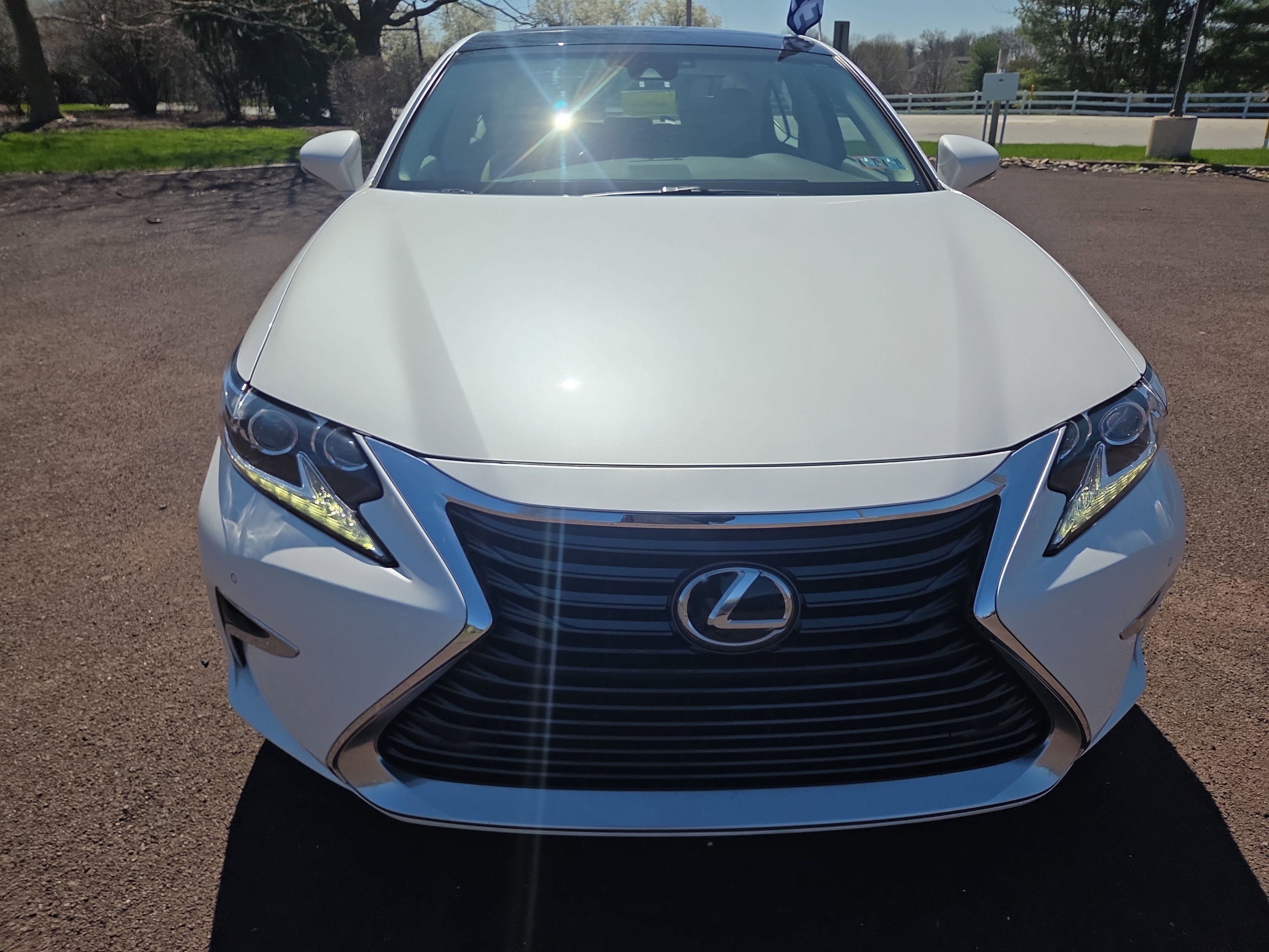 Used 2017 Lexus ES 350 w/ Luxury Package image 8