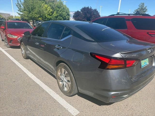Used 2025 Nissan Altima 2.5 S FWD image 15