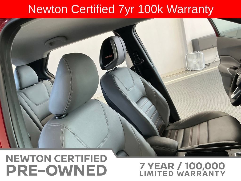 Used 2022 Nissan Kicks SR w/ Premium Package FWD image 17