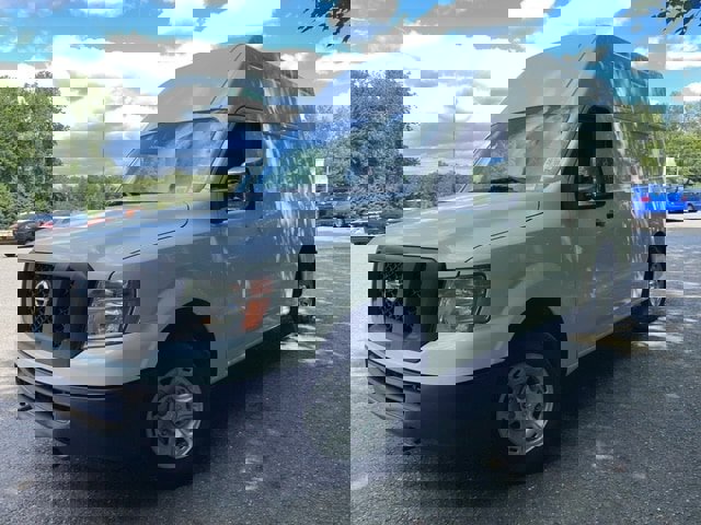 Used 2019 Nissan NV 2500 SV image 3