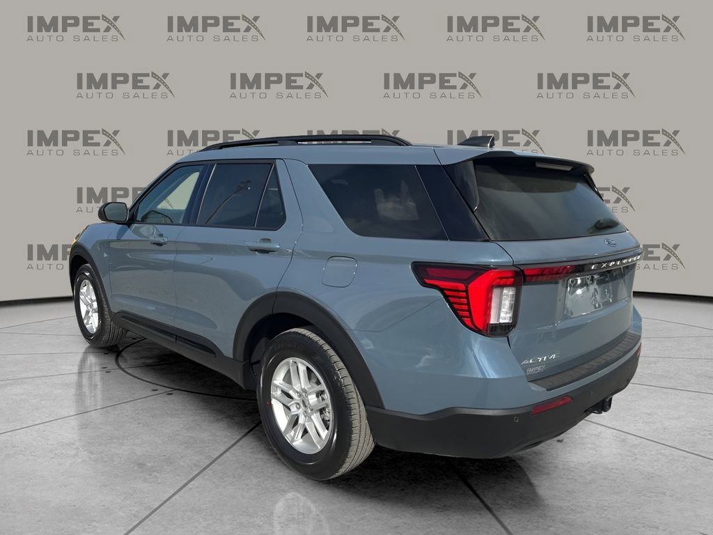 Used 2026 Ford Explorer Active image 3