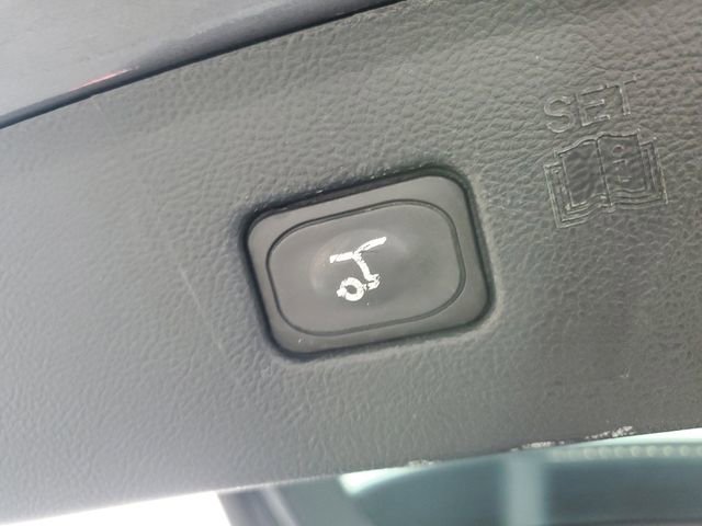 Used 2021 Ford Edge SEL w/ Convenience Package image 10