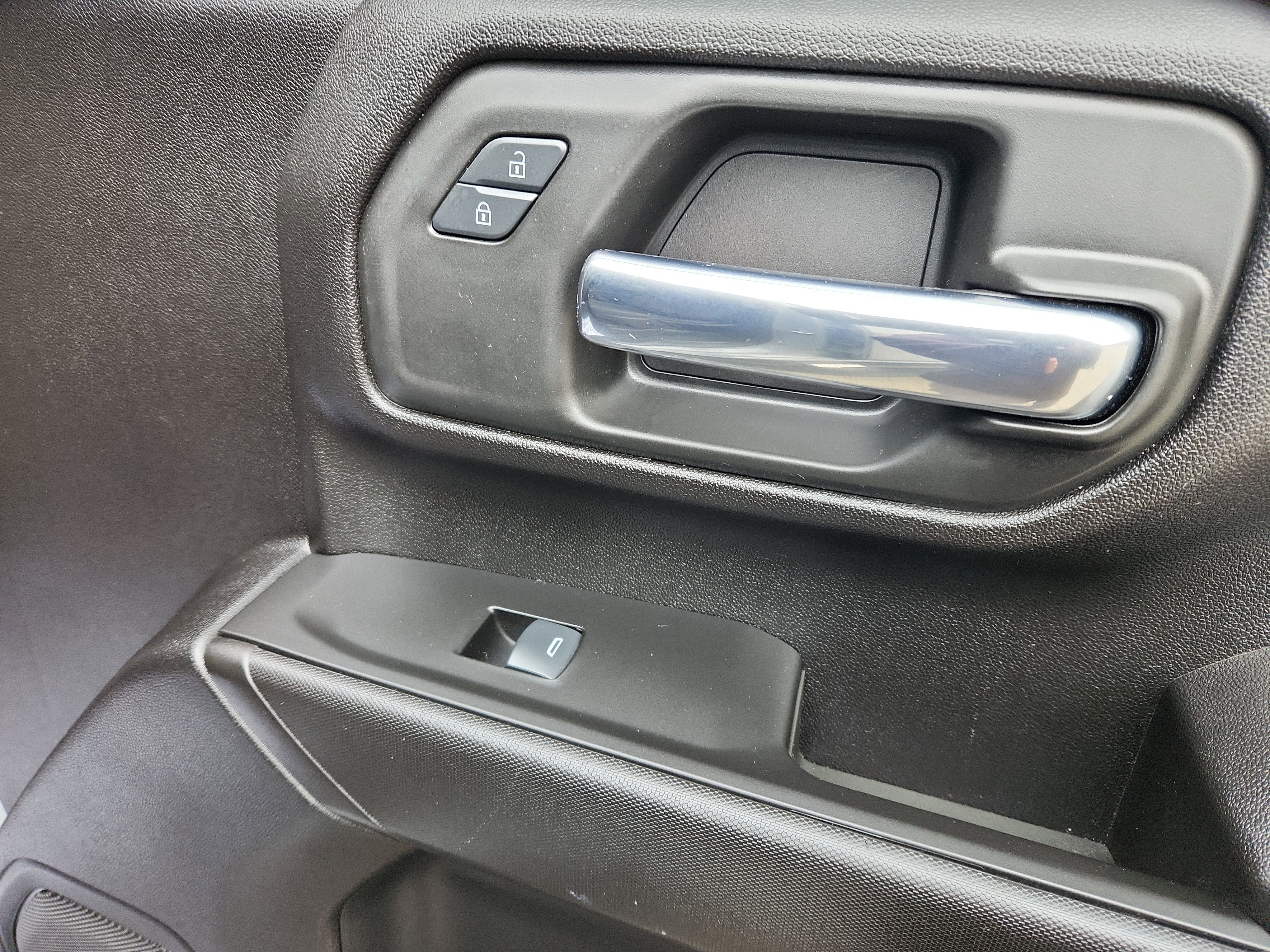 Used 2025 Chevrolet Silverado 2500 Custom w/ Custom Value Package image 39