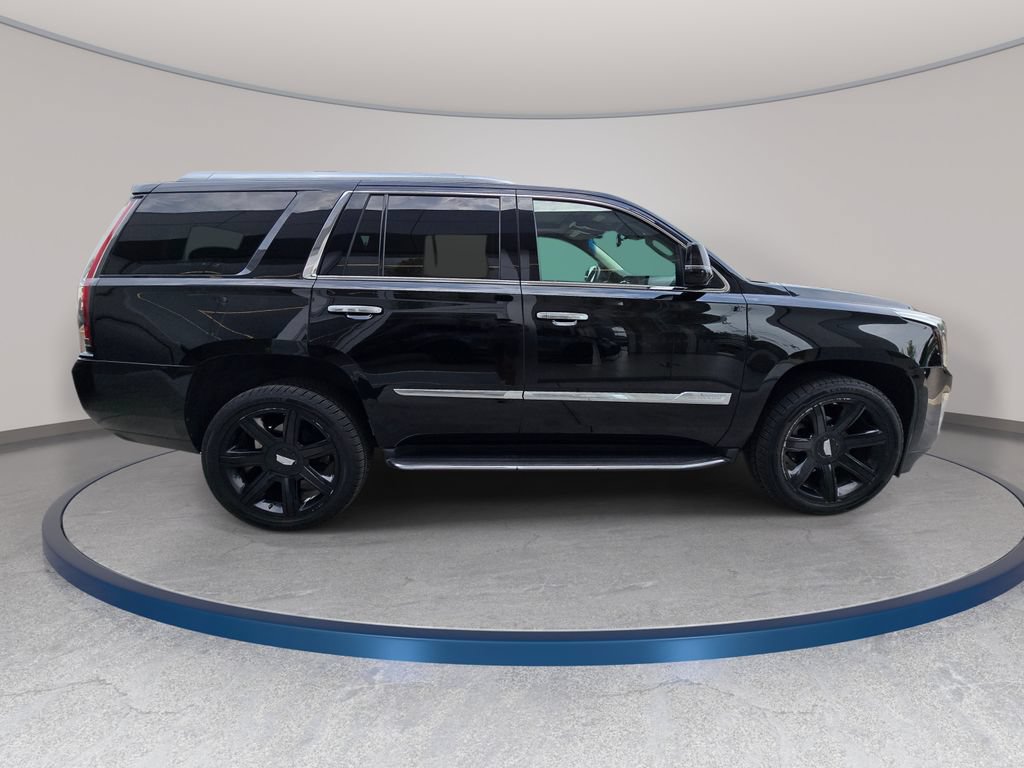 Used 2016 Cadillac Escalade Luxury AWD/4WD image 5
