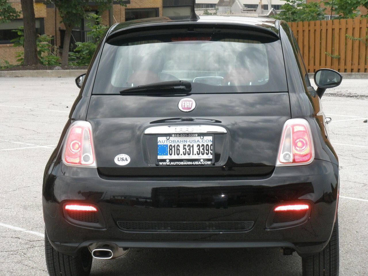 Used 2017 FIAT 500 Pop w/ Sport Appearance Package FWD image 20