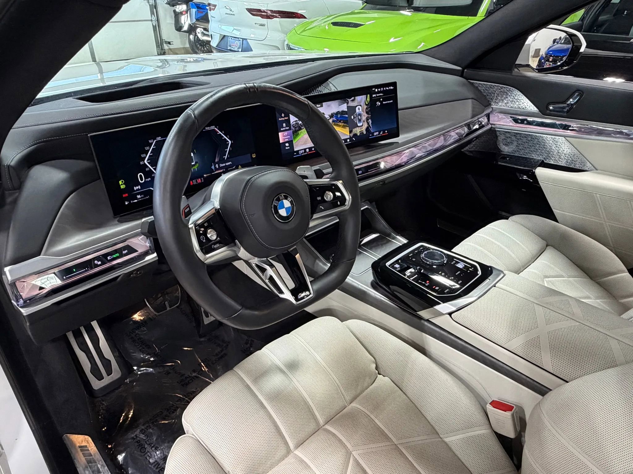 Used 2024 BMW 760i xDrive image 12