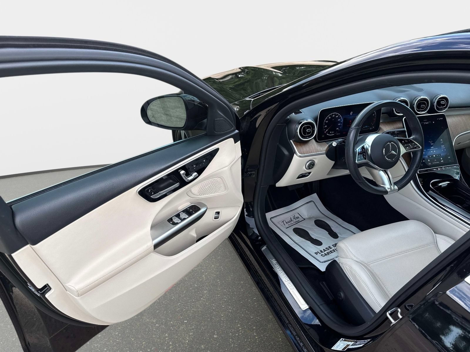 Used 2022 Mercedes-Benz C 300 Sedan image 16