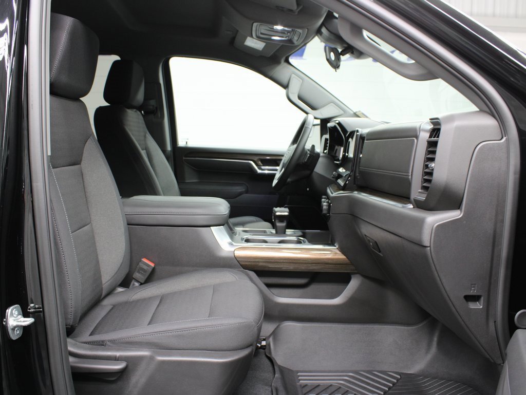 Used 2025 Chevrolet Silverado 1500 RST image 24