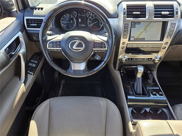 Used 2020 Lexus GX 460 Premium w/ Premium Package image 14