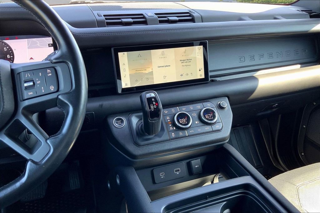 Used 2021 Land Rover Defender 110 X-Dynamic HSE AWD/4WD image 9