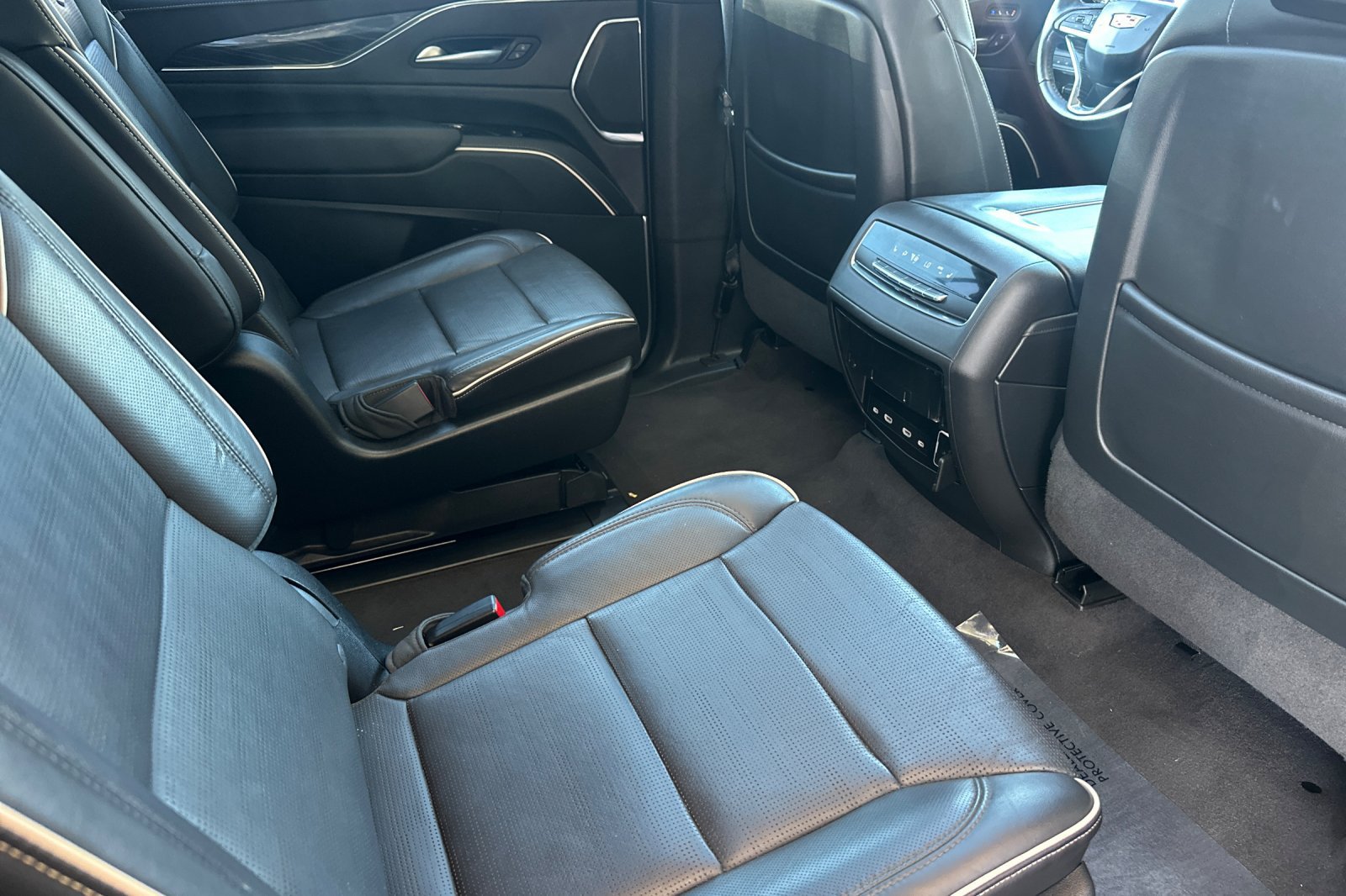 Used 2023 Cadillac Escalade Sport AWD/4WD image 20