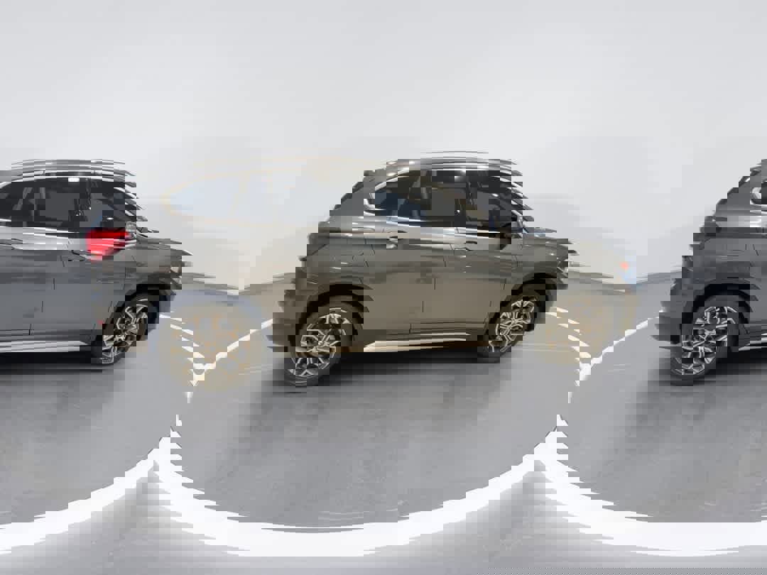 Used 2020 BMW X1 xDrive28i w/ Premium Package image 9